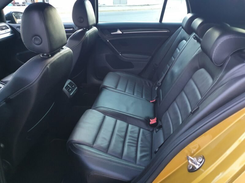 VOLKSWAGEN Golf R310