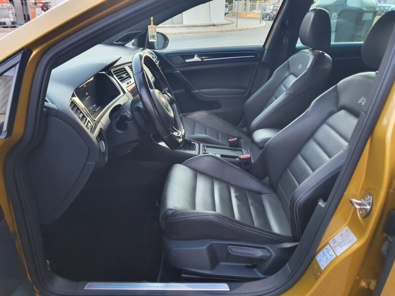 VOLKSWAGEN Golf R310