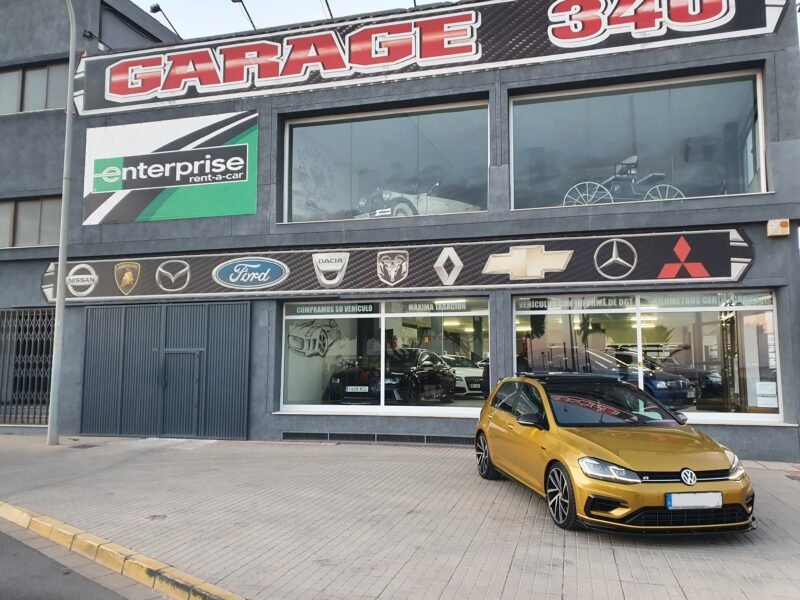 VOLKSWAGEN Golf R310