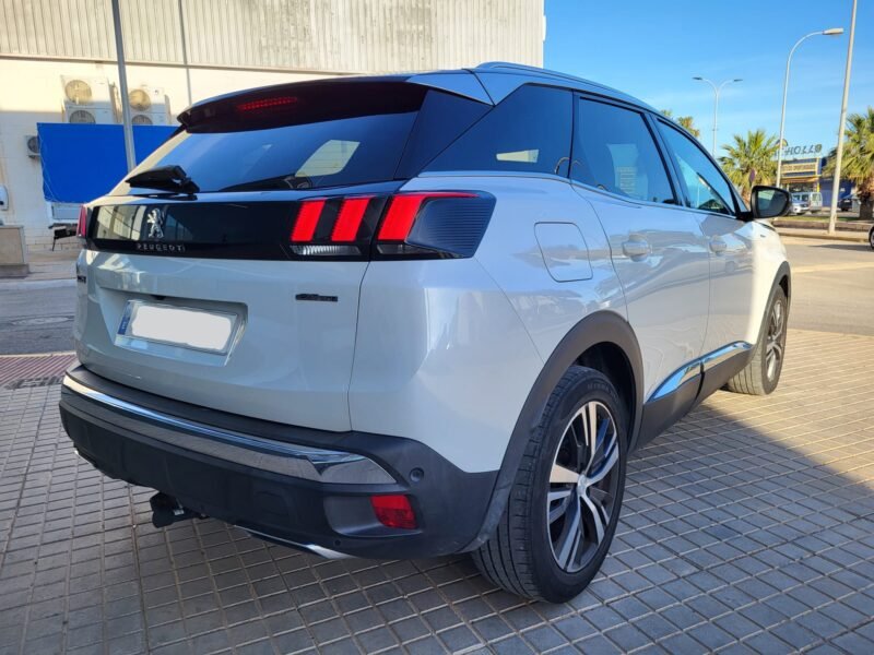 PEUGEOT 3008 2.0 HDI GT