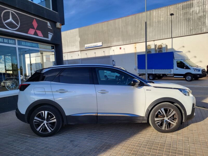 PEUGEOT 3008 2.0 HDI GT