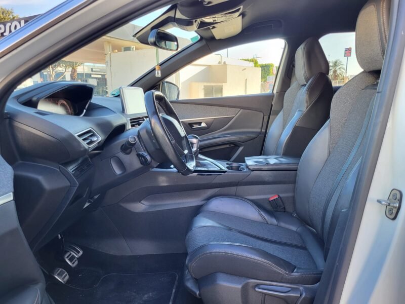 PEUGEOT 3008 2.0 HDI GT