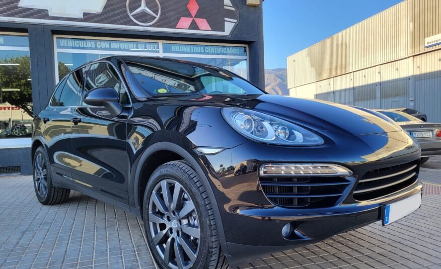 PORSCHE Cayenne 3.0