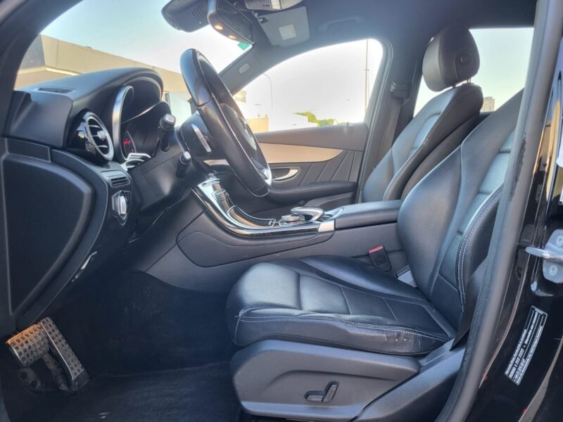 MERCEDES-BENZ GLC 220D