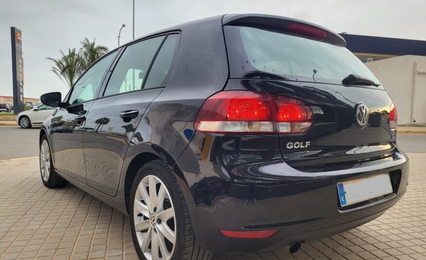 VOLKSWAGEN Golf 1.6 TDI