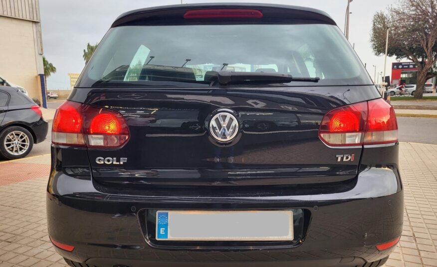 VOLKSWAGEN Golf 1.6 TDI