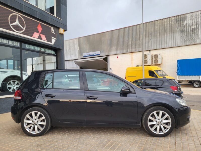VOLKSWAGEN Golf 1.6 TDI