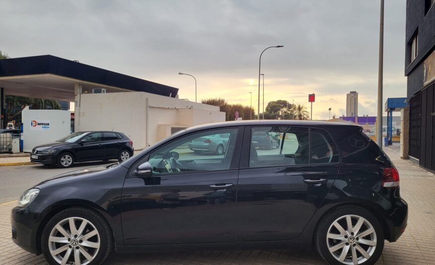 VOLKSWAGEN Golf 1.6 TDI