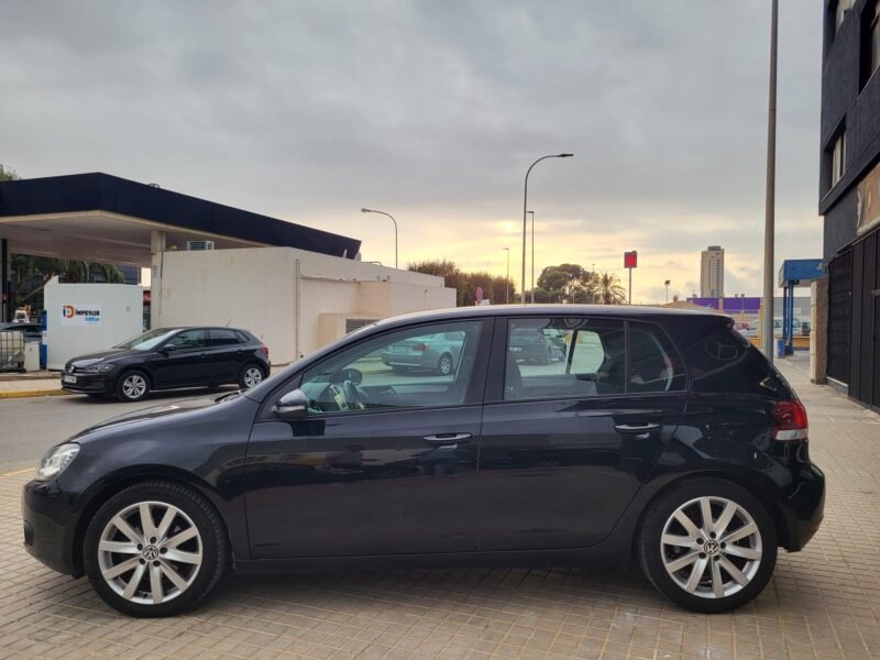VOLKSWAGEN Golf 1.6 TDI