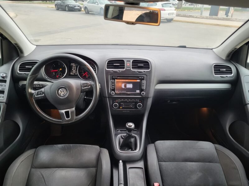 VOLKSWAGEN Golf 1.6 TDI