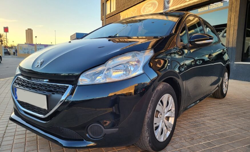 PEUGEOT 208 1.4 HDI