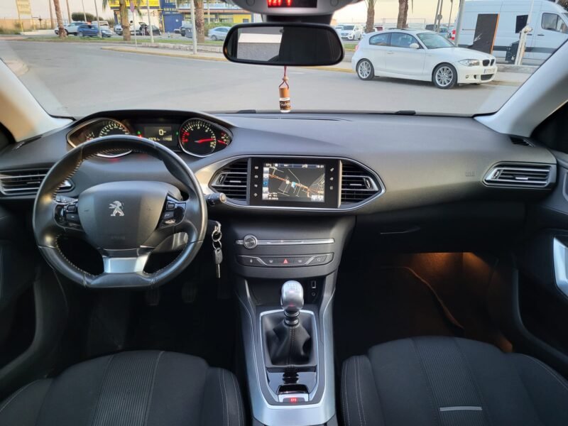 PEUGEOT 308 1.6 BlueHDI