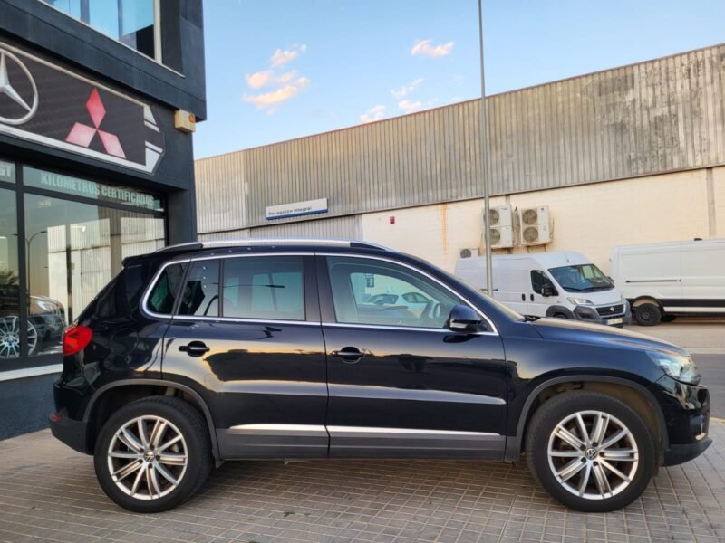 VOLKSWAGEN Tiguan 2.0 TDI