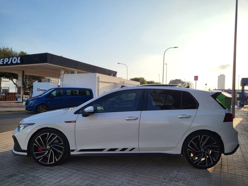 VOLKSWAGEN Golf GTI CLUBSPORT