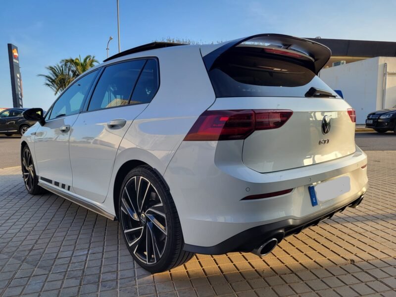 VOLKSWAGEN Golf GTI CLUBSPORT
