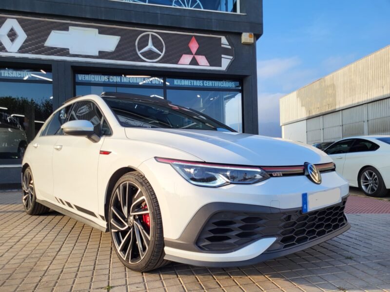 VOLKSWAGEN Golf GTI CLUBSPORT