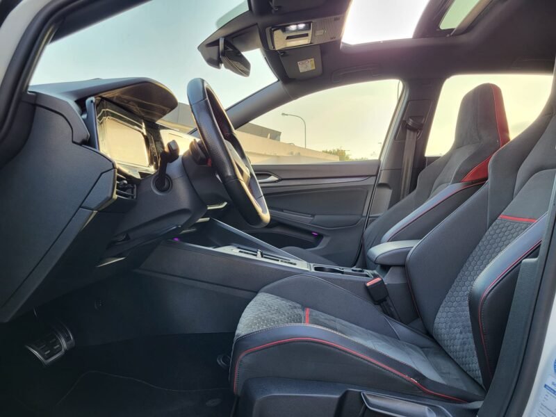VOLKSWAGEN Golf GTI CLUBSPORT