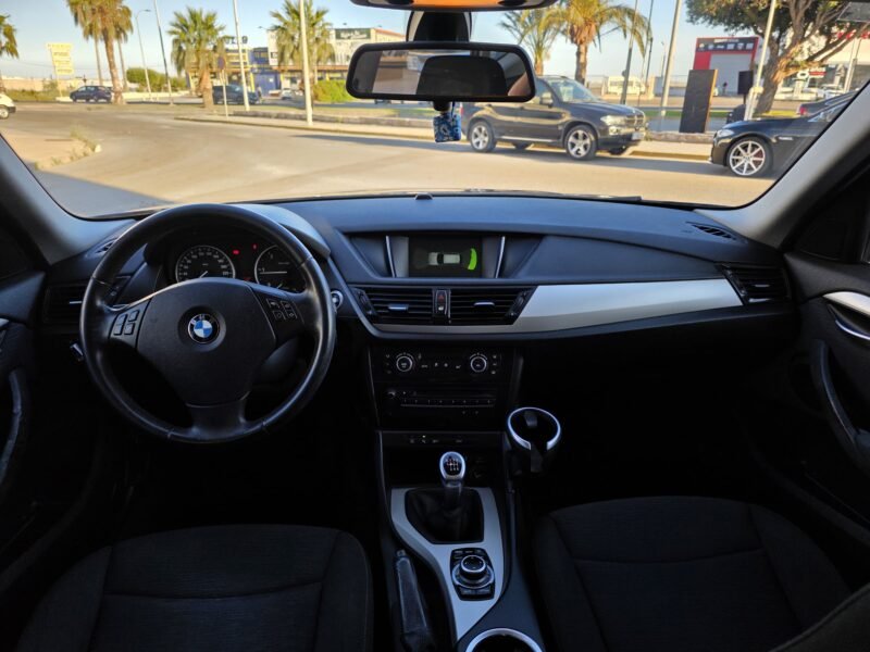 BMW X1 18D