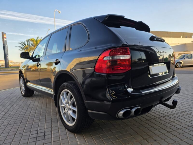 PORSCHE CAYENNE 3.0
