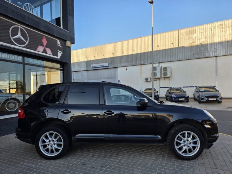 PORSCHE CAYENNE 3.0
