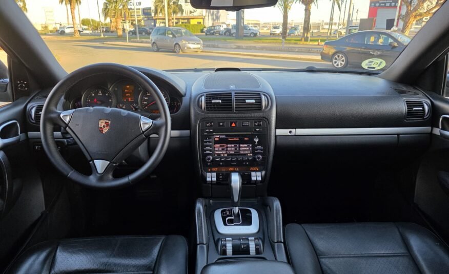 PORSCHE CAYENNE 3.0