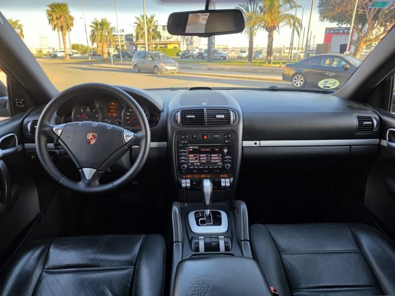 PORSCHE CAYENNE 3.0
