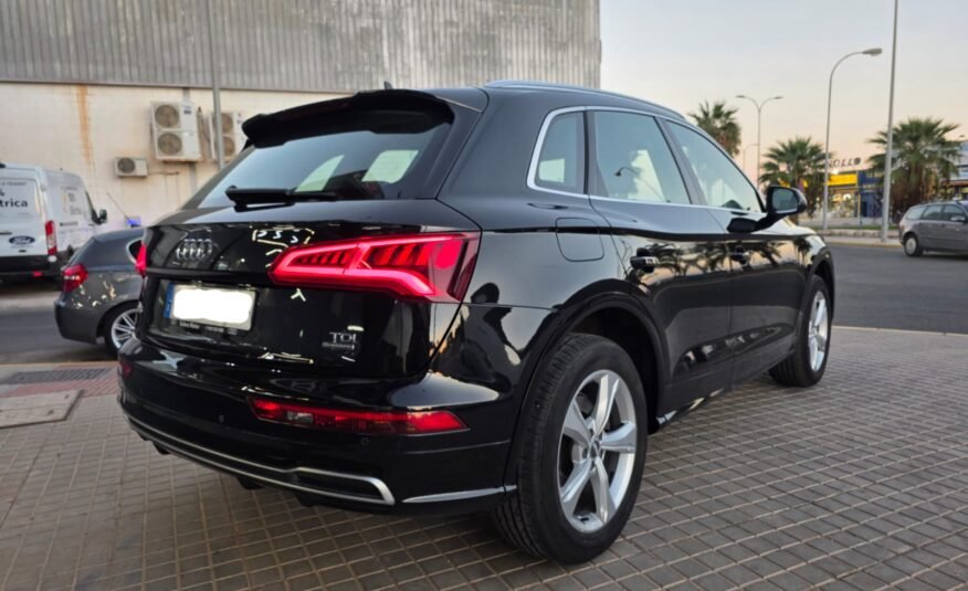 AUDI Q5 2.0 TDI