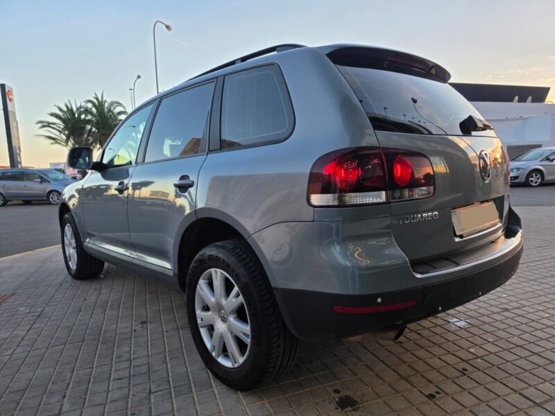 VOLKSWAGEN TOUAREG V6