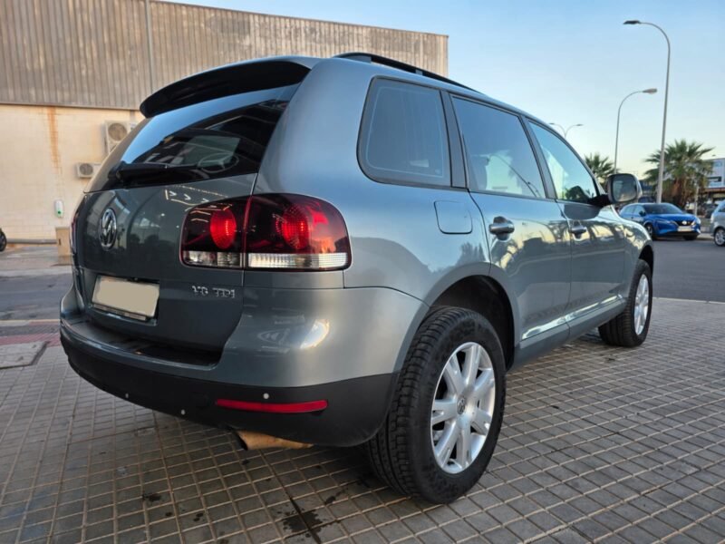 VOLKSWAGEN TOUAREG V6