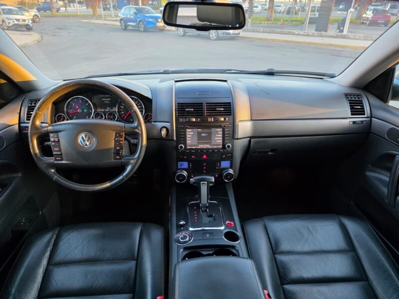 VOLKSWAGEN TOUAREG V6