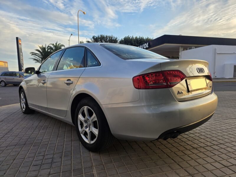 AUDI A4 2.0 TDI