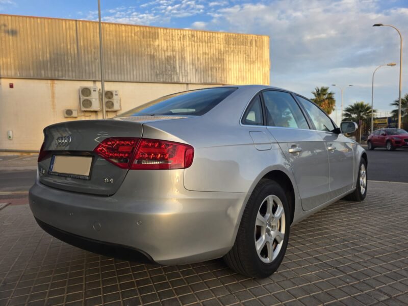 AUDI A4 2.0 TDI