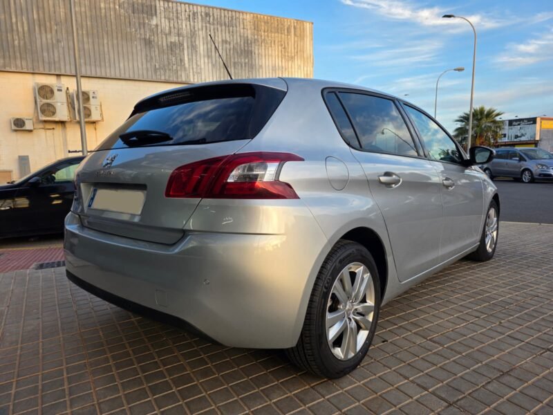 PEUGEOT 308 1.6 HDI