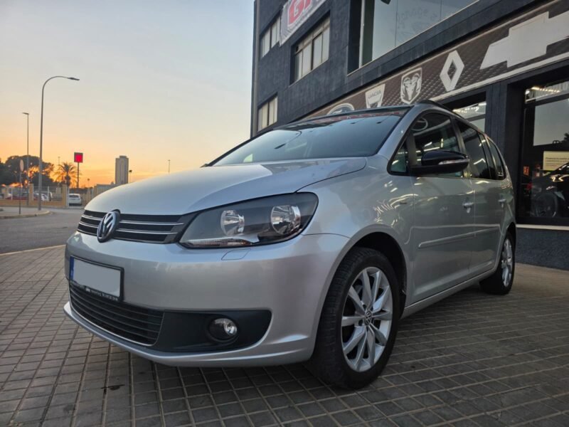 VOLKSWAGEN TOURAN 1.6 TDI