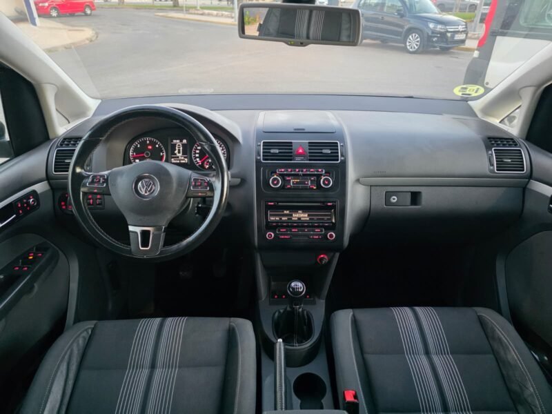VOLKSWAGEN TOURAN 1.6 TDI