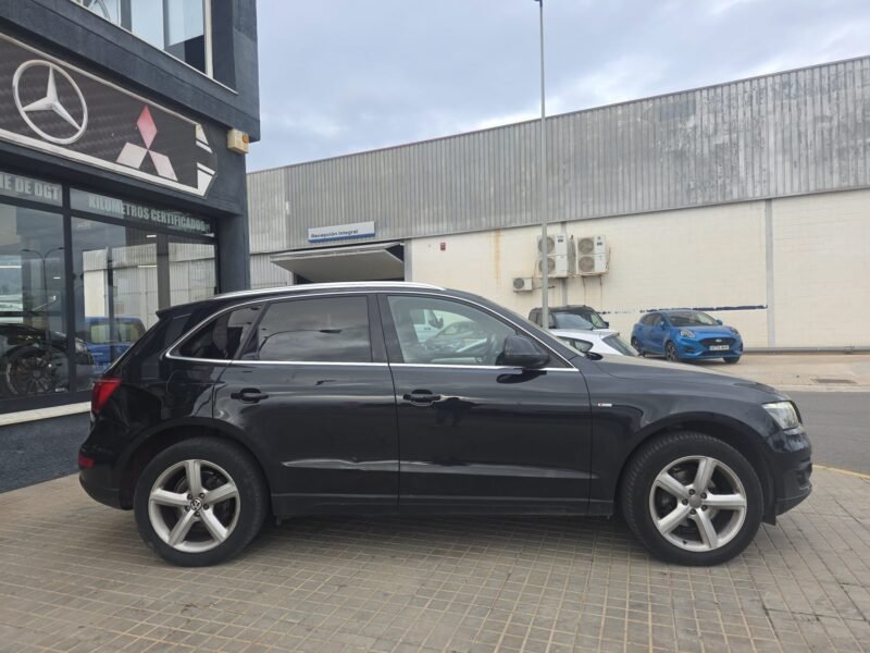 AUDI Q5 2.0 TDI