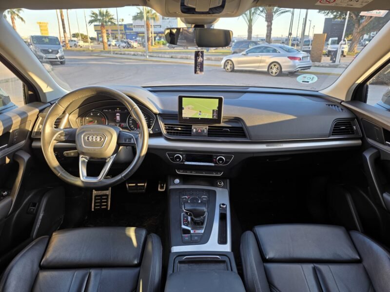 AUDI Q5 2.0 TDI