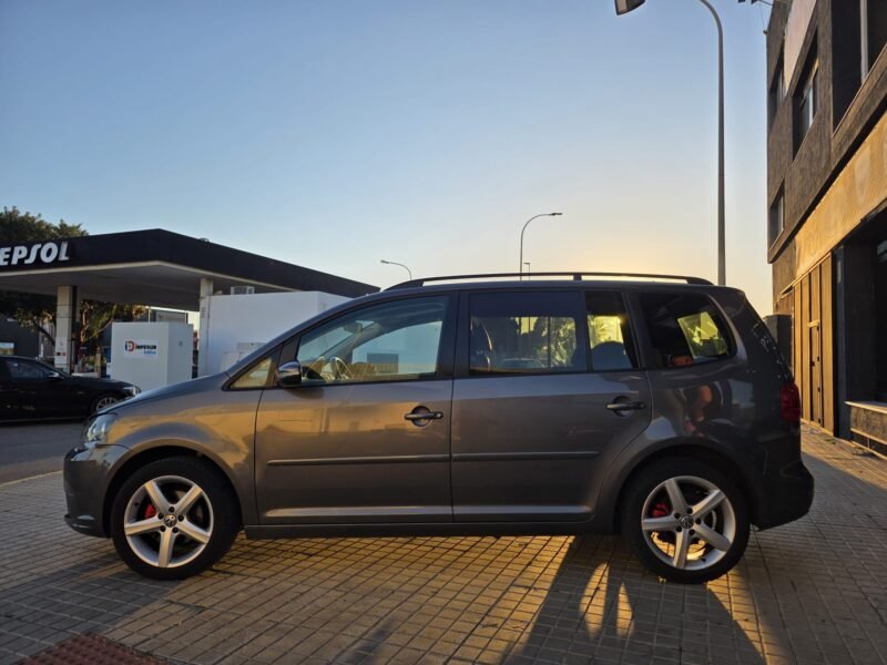 VOLKSWAGEN TOURAN 1.6 TDI