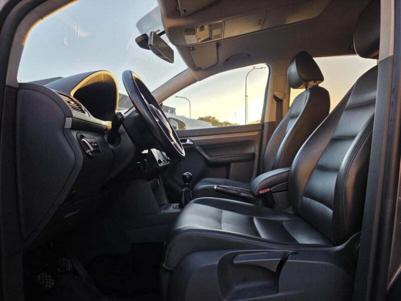 VOLKSWAGEN TOURAN 1.6 TDI