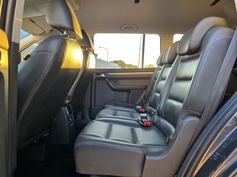 VOLKSWAGEN TOURAN 1.6 TDI