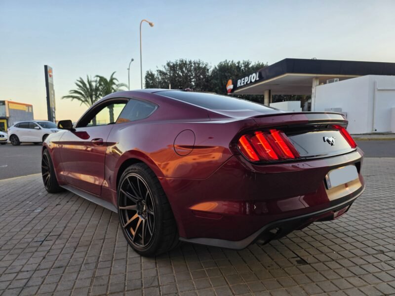 FORD MUSTANG 2.3
