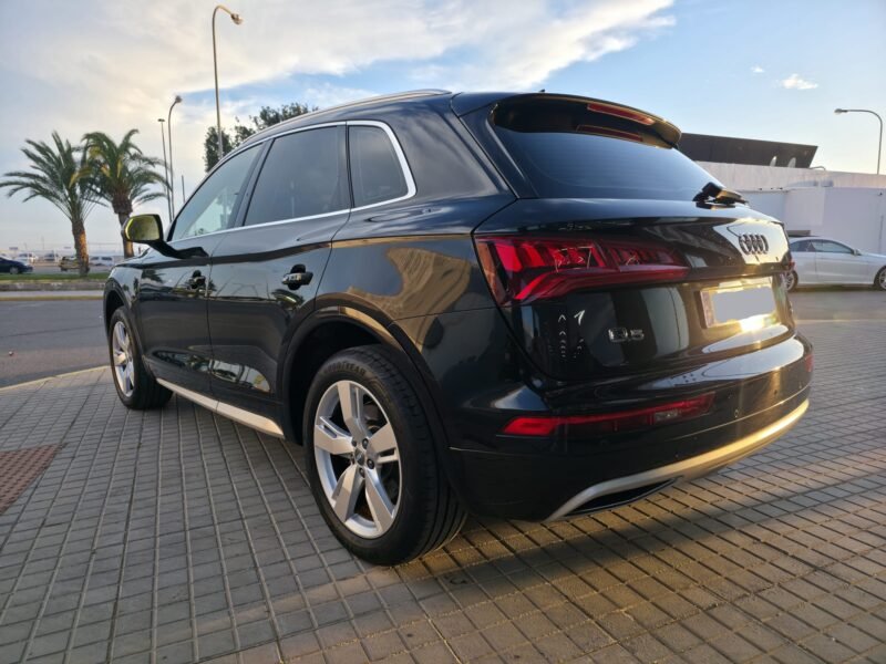 AUDI Q5 2.0 TDI