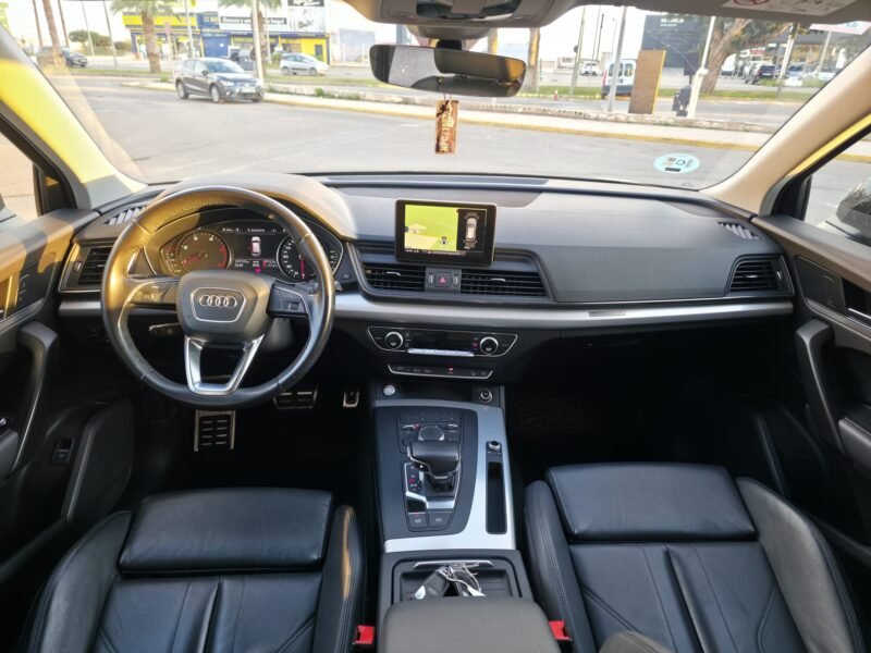 AUDI Q5 2.0 TDI
