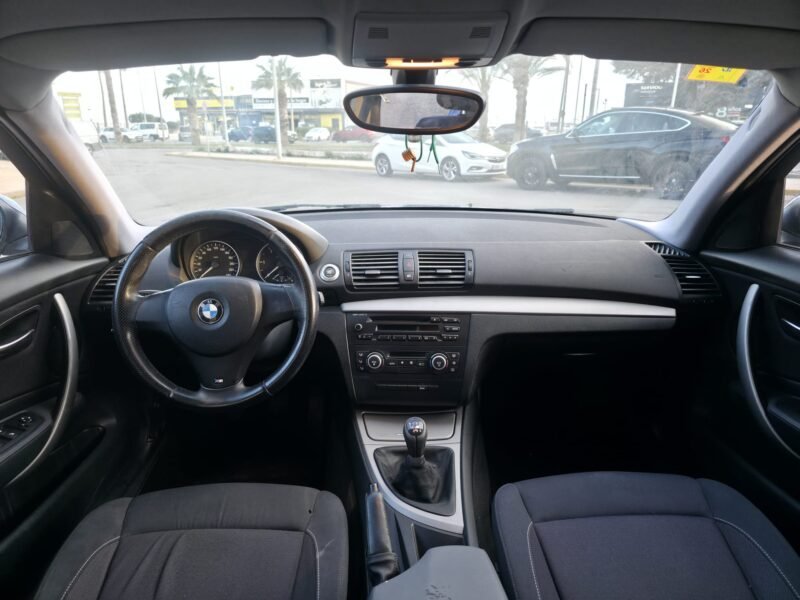 BMW SERIE 1 18D