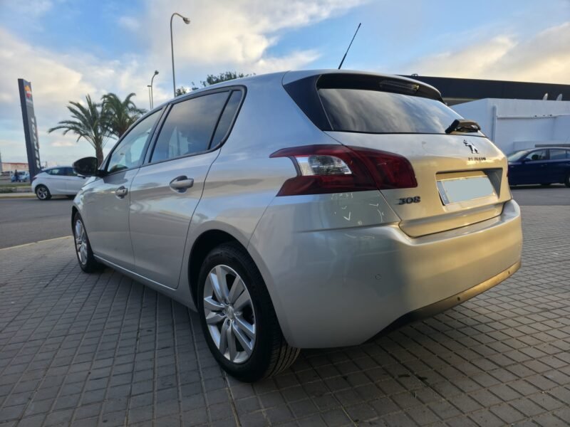 PEUGEOT 308 1.6 HDI