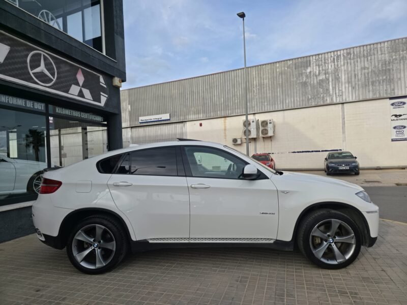 BMW X6 40d