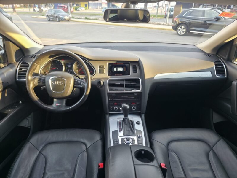 AUDI Q7 3.0 TDI
