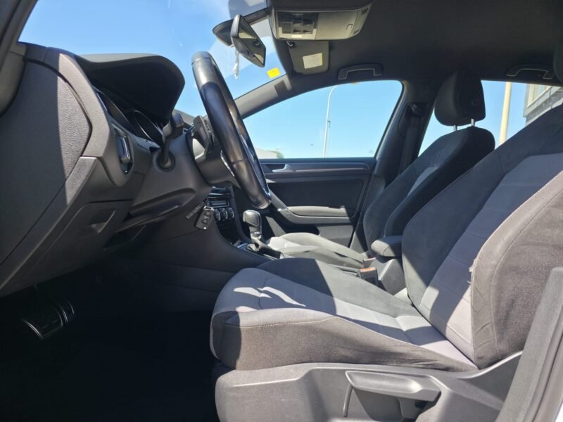 VOLKSWAGEN GOLF 1.6 TDI