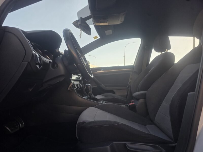 VOLKSWAGEN Golf 1.6 TDI