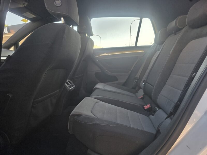 VOLKSWAGEN Golf 1.6 TDI